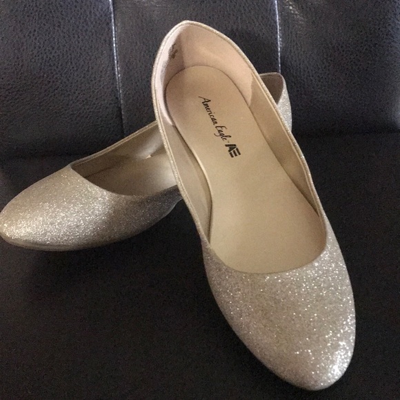 American Eagle Outfitters Shoes - !! Ladies flats , new